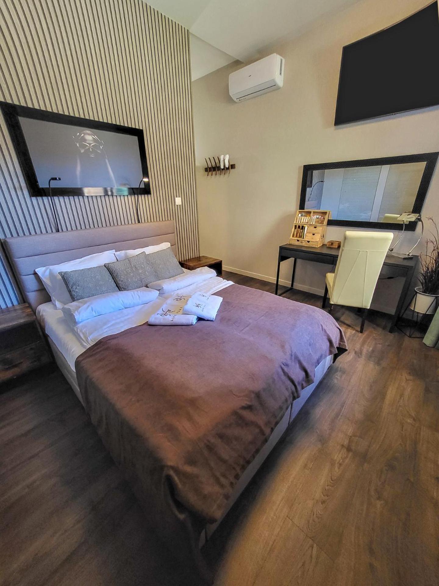 Like Home 2 Sauna,Jacuzzi & Spa Swidnica  Luaran gambar