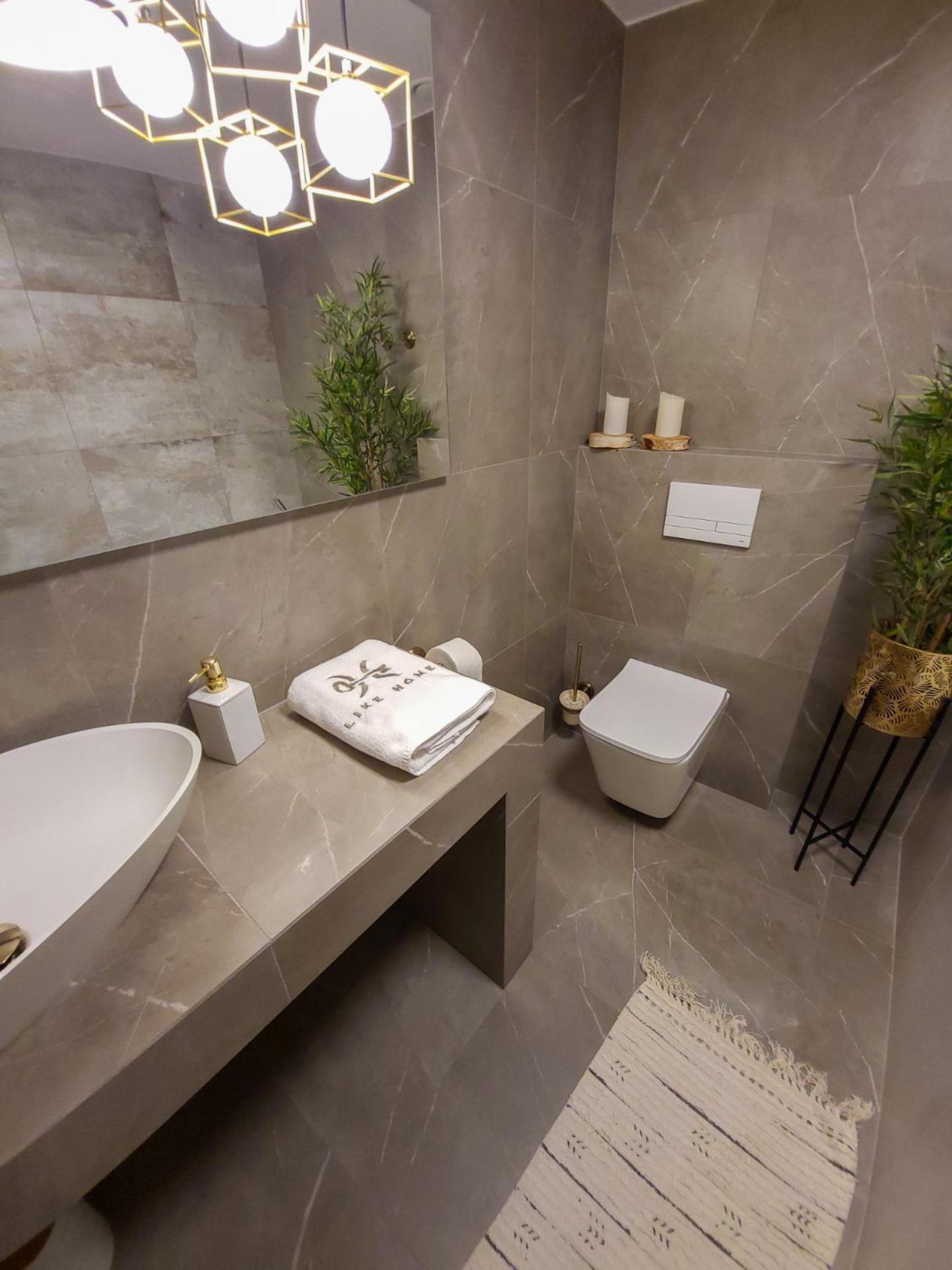 Like Home 2 Sauna,Jacuzzi & Spa Swidnica  Luaran gambar